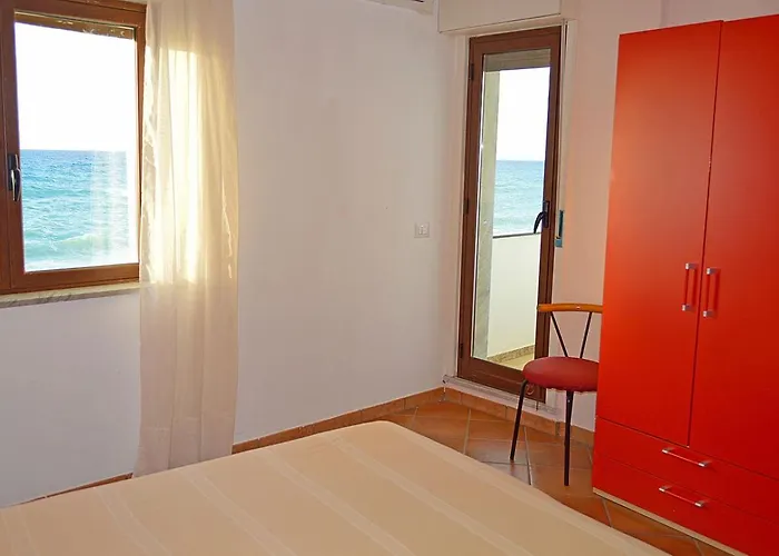 Splash's Konukevi Spadafora